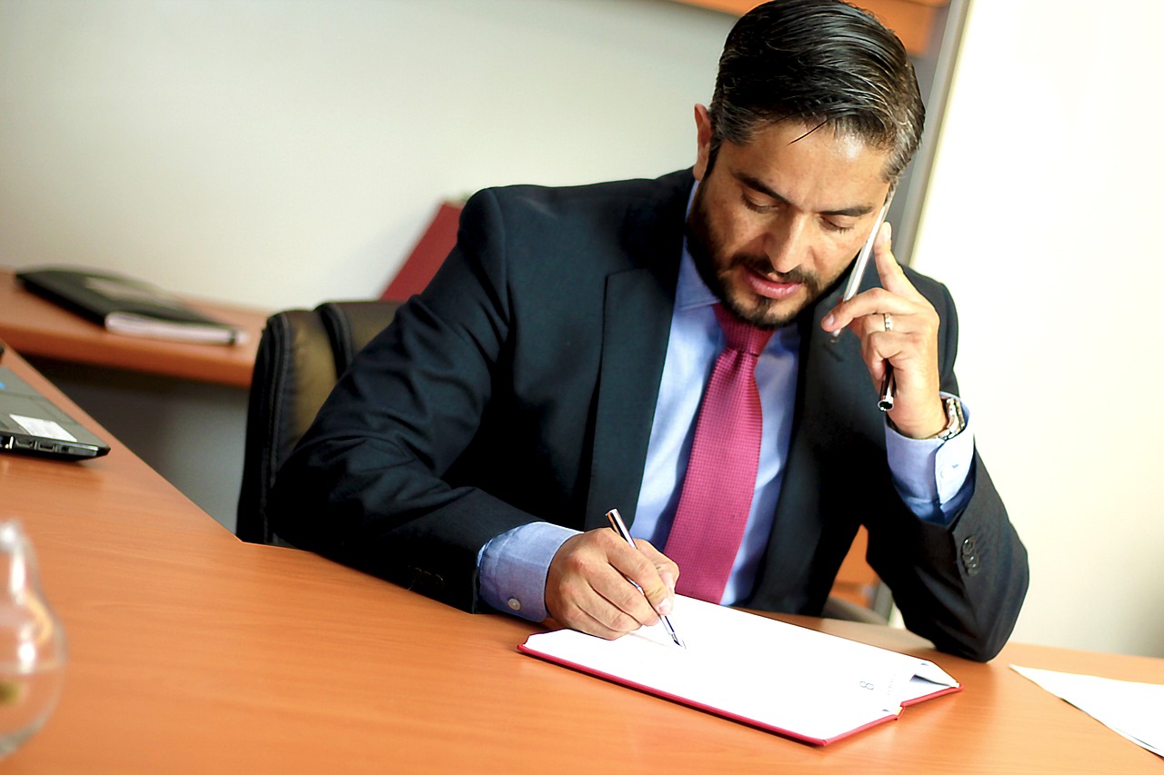 Pourquoi faire appel à cabinet d’avocat spécialisé en fusions et acquisitions ?