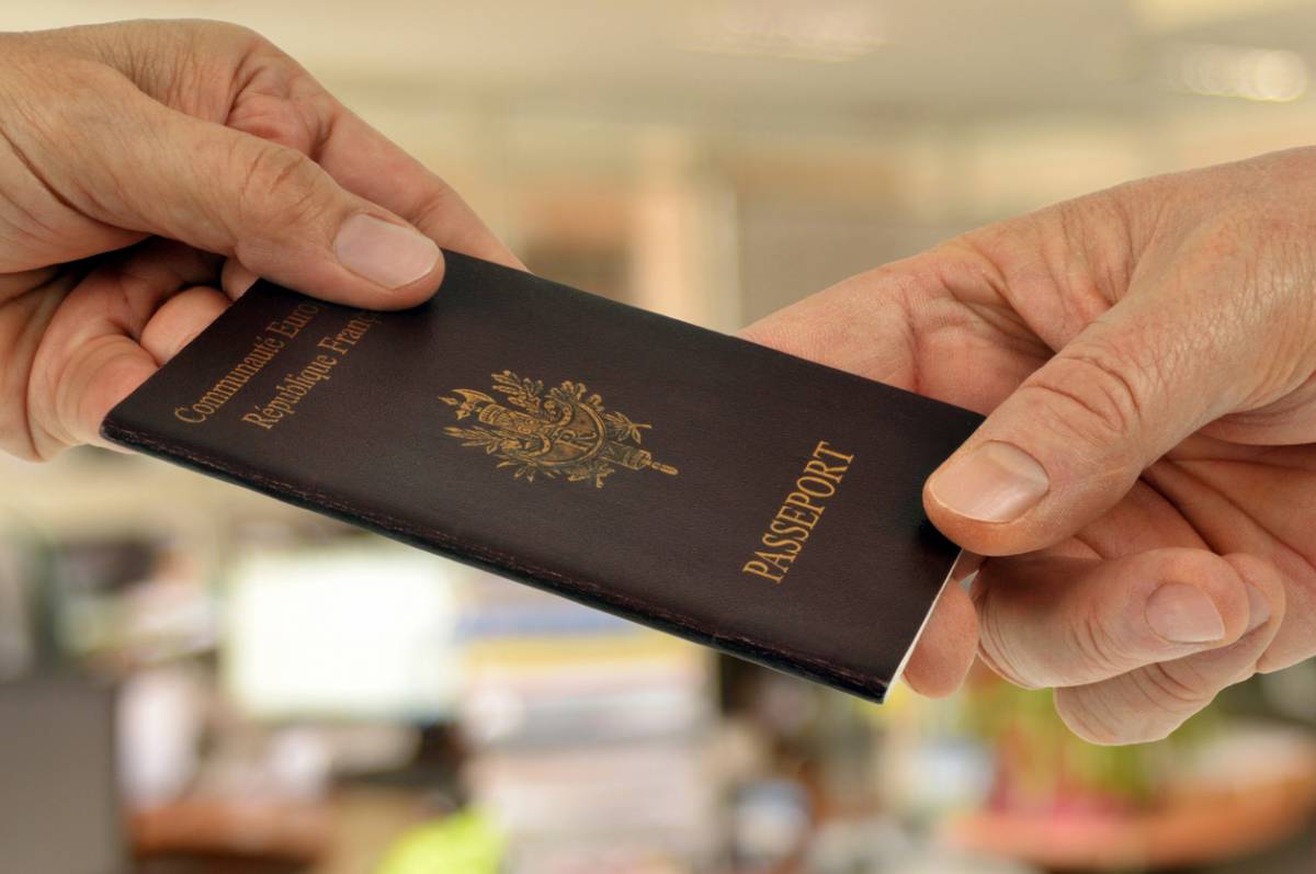 Quelles pièces fournir pour renouveler un passeport ?