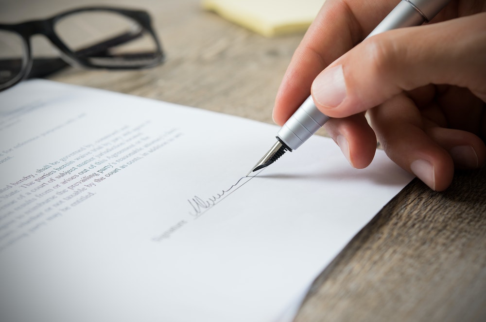 Comment modifier un contrat de travail en CDI ?