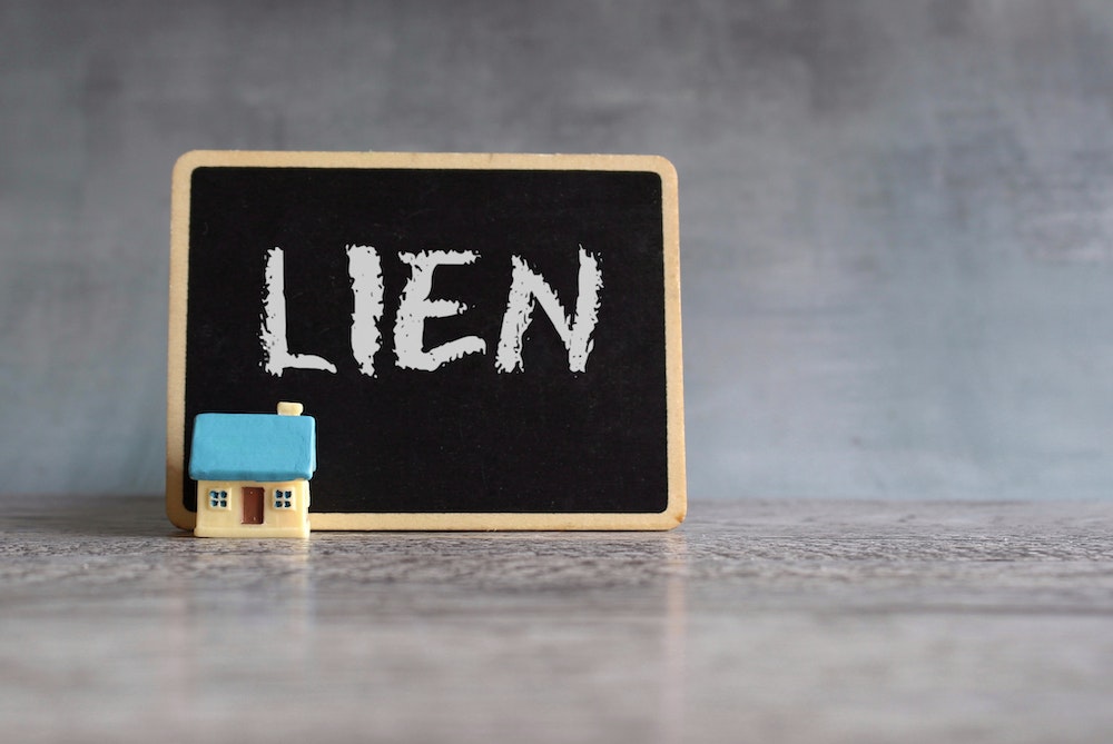 La Loi Malraux pour les biens immobiliers en cours de cession : implications juridiques et fiscales