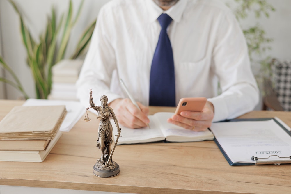 Les aspects juridiques incontournables de la reprise d'entreprise